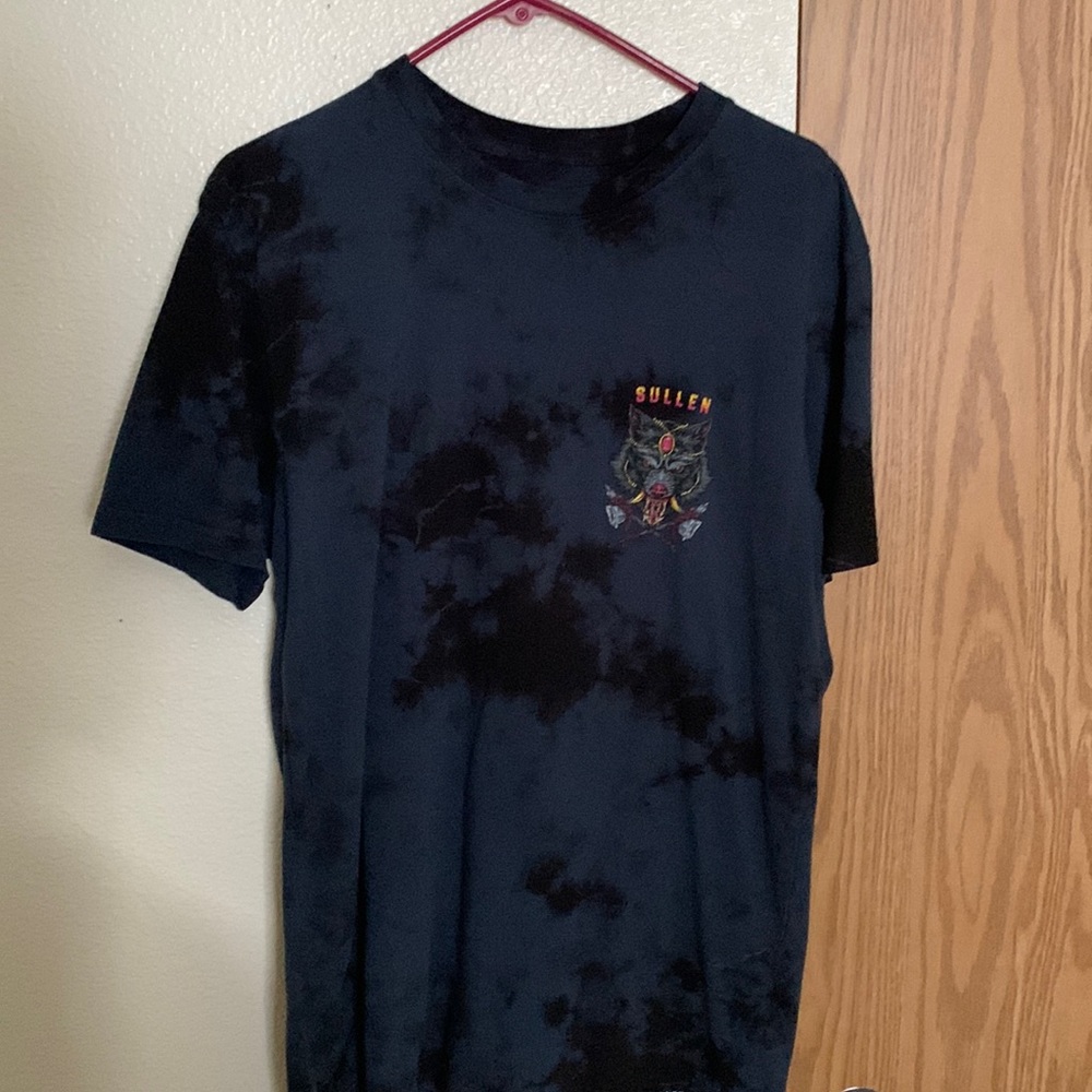 Sullen Tee